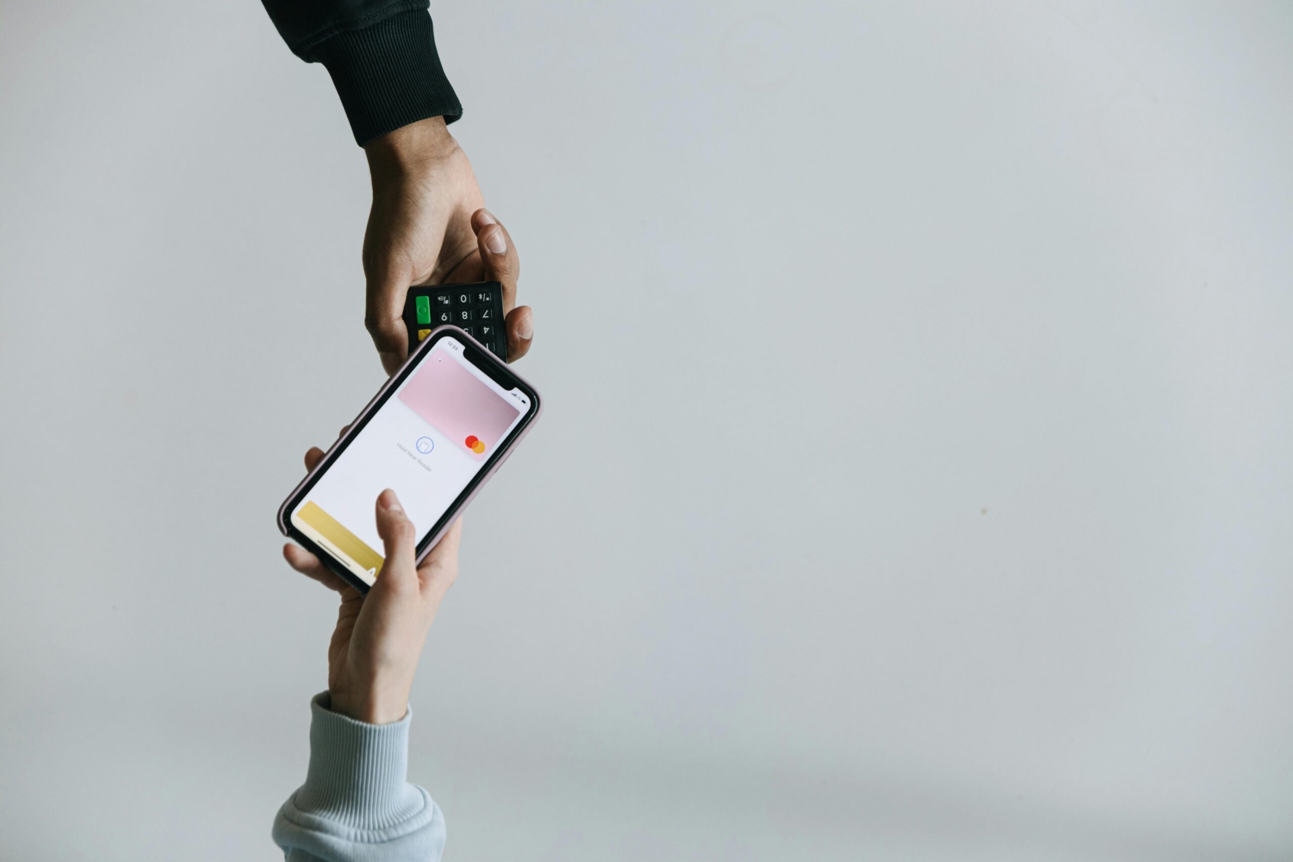 pexels-ivan-s-7621140